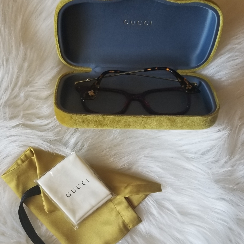 Olive green GUCCI sun/eyeglass case